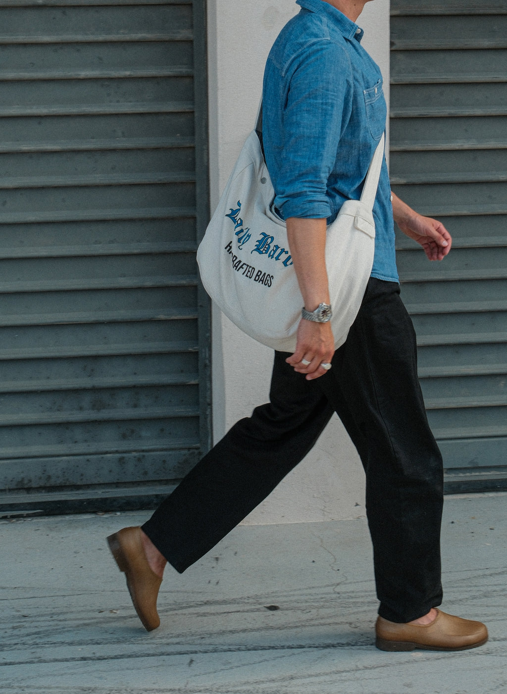 BA04 - The Newspaper Bag Bleu