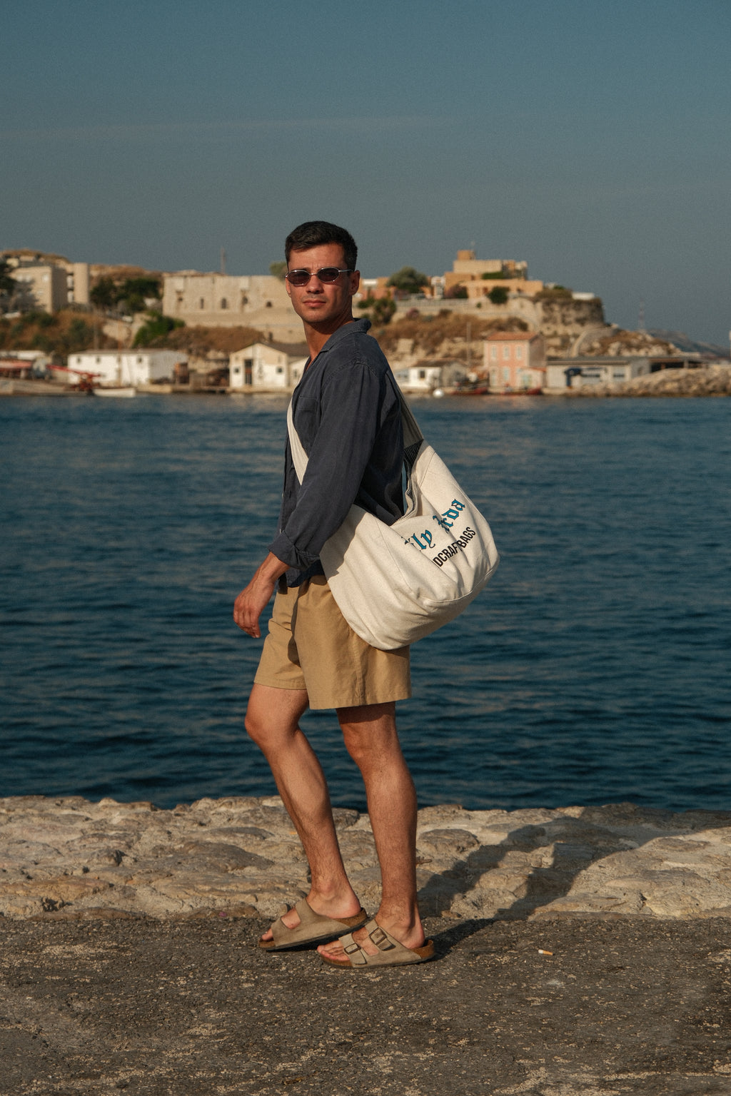 BA04 - The Newspaper Bag Bleu